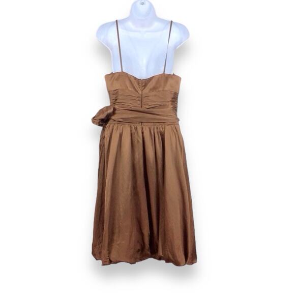 MAXAZRIA COLLECTION Chocolate Pintuck Bubble Hem Strapless Side Bow Dress  S - Picture 4 of 7